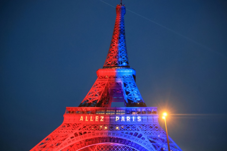La Tour Eiffel aux couleurs du PSG à la veille de la finale de Ligue des champions contre Arsenal, le 29 mai 2026