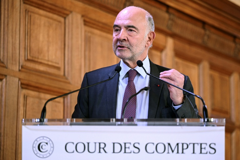 Le premier président de la Cour des comptes Pierre Moscovici à Paris le 6 novembre 2025