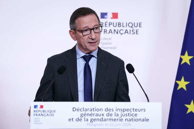 Le chef de l'Inspection générale de la gendarmerie nationale, Jean-Michel Gentil, lors de la remise du rapport sur l'affaire Lyhanna à Matignon, à Paris, le 22 juin 2026