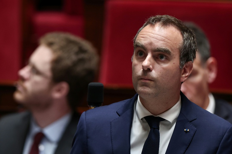 Sébastien Lecornu lors d'une séance de questions au gouvernement à l'Assemblée nationale, le 17 juin 2026