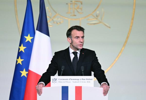 Le président Emmanuel Macron lors d'une cérémonie commémorant le 20e anniversaire de l'assassinat d'Ilan Halimi, à l'Élysée, le 13 février 2026 à Paris
