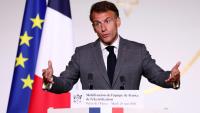 Le président Emmanuel Macron lors d'une conférence de presse organisée dans le cadre d'une réunion avec l'"équipe de France de l'électrification" à l'Élysée, le 26 mai 2026 à Paris