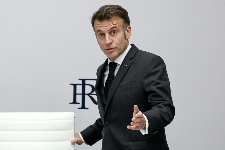 Le président Emmanuel Macron le 17 mars 2026 lors d'un conseil de défense à l'Elysée, à Paris