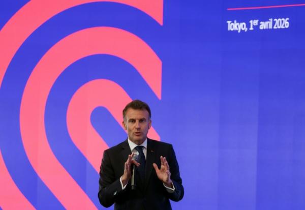 Le président français Emmanuel Macron s'exprime à la Tokyo Innovation Base (TIB) à Tokyo, le 1er avril 2026