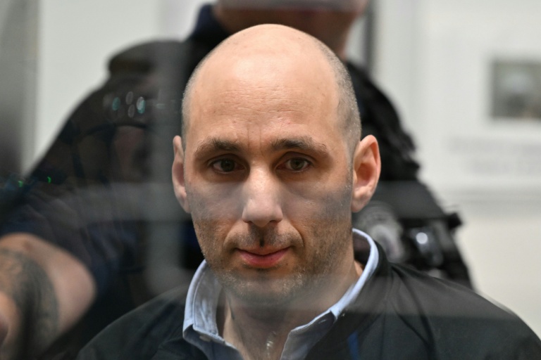 Cédric Jubillar à l'ouverture de son procès devant la cour d'assises du Tarn pour le meurtre de sa femme Delphine, le 23 septembre 2025 à Albi