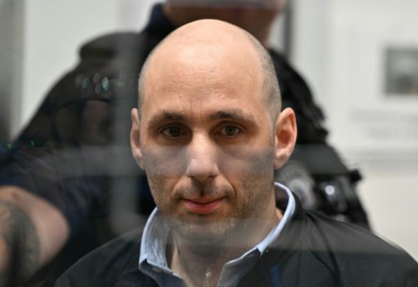 Cédric Jubillar à l'ouverture de son procès devant la cour d'assises du Tarn pour le meurtre de sa femme Delphine, le 23 septembre 2025 à Albi
