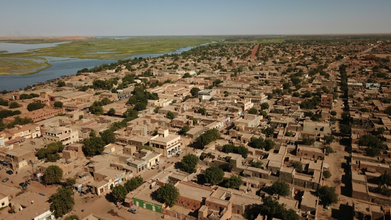 (Photo d'archives) Vue aérienne de Gao, au Mali, le 26 novembre 2019