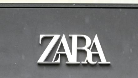 Le régulateur britannique de la publicité a demandé au groupe de vêtements espagnol Zara de retirer deux images de son site internet, jugées "irresponsables" car mettant en scène des mannequins à la "maigreur malsaine"