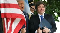 Le président américain Donald Trump recçoit son homologue argentin Javier Milei le 14 octobre 2025 à la Maison Blanche