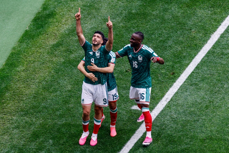 L'avant-centre mexicain Raul Jimenez après avoir inscrit le second but de la victoire 2-0 face à l'Afrique du Sud en ouverture du Mondial-2026 le 11 juin 2026 au stade Azteca de Mexico
