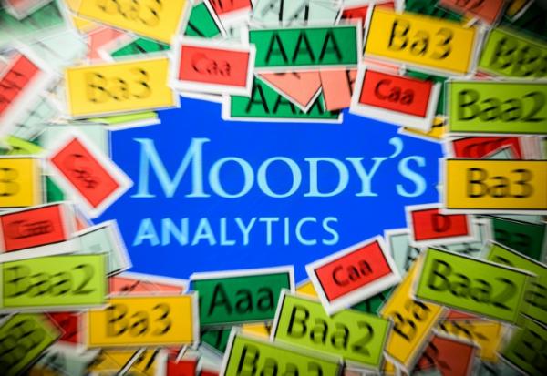 Moody's classe encore la France parmi les dettes de bonne qualité, avec une note Aa3, quand Fitch et Standard & Poor's lui accordent seulement A+ depuis l'automne