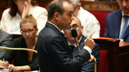 Le Premier ministre Sébastien Lecornu devant l'Assemblée nationale à Paris le 6 octobre 2026