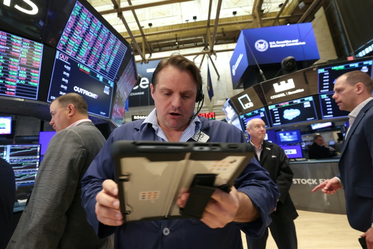 Des opérateurs à la Bourse de New York le 20 avril 2026.