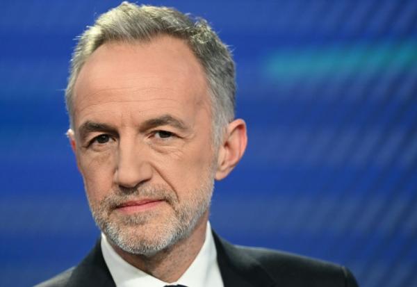 Emmanuel Gregoire, le 18 mars 2026, lors du débat sur la chaîne BFMTV à Paris, où il est candidat à la mairie