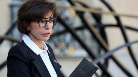 La ministre de la Culture, Rachida Dati, quitte le palais de l'Élysée à Paris, le 25 février 2026