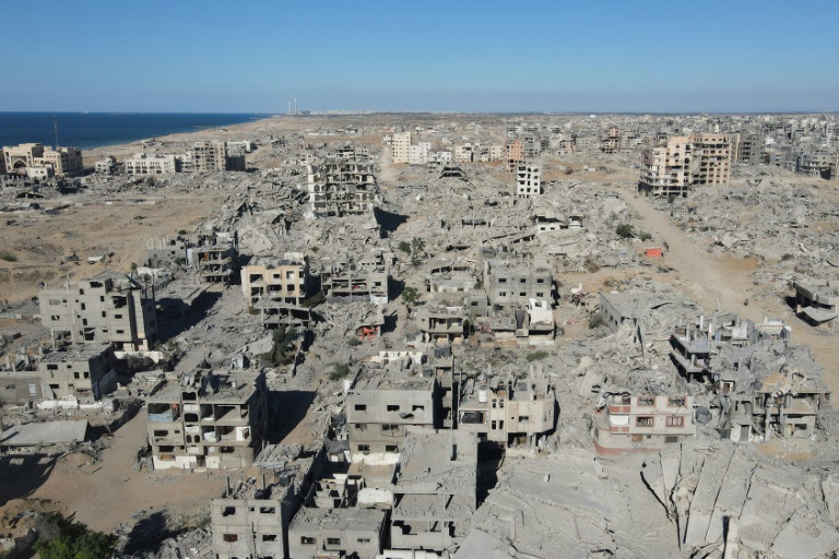 Vue aérienne des destructions à Gaza-ville, le 15 octobre 2025