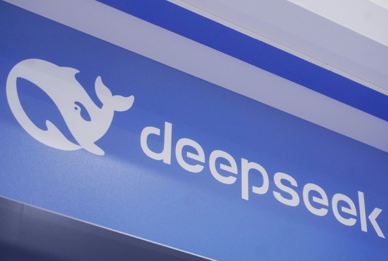 DeepSeek a lancé vendredi un nouveau modèle présenté comme très économique et comme l'un des plus performants du mond