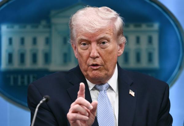 Le président américain Donald Trump lors d'une conférence de presse sur la guerre contre l'Iran, le 6 avril 2026 à Washington