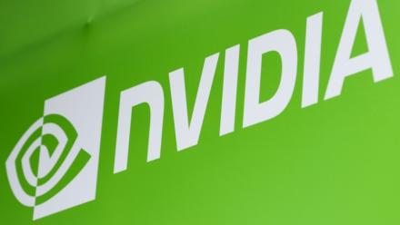 Les géants américains des semi-conducteurs Nvidia et Advanced Micro Devices ont accepté de verser au gouvernement américain 15% de leurs revenus provenant de la vente de puces IA à la Chine