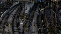 Des voies à la gare de l'Est à Paris, le 14 mars 2026