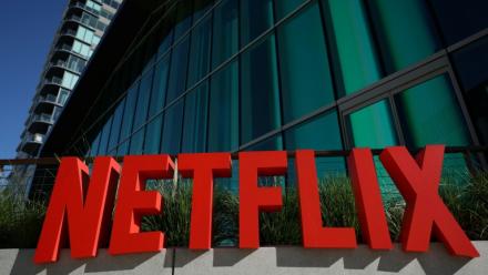 Le tribunal de Tarascon se penchera en 2027 sur une plainte en diffamation du photographe d'Associated Press Nick Ut contre Netflix et son documentaire The Stringer, qui en attribue la paternité à un journaliste indépendant
