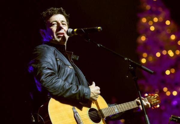 Le chanteur Patrick Bruel lors d'un concert à Valenciennes le 20 décembre 2019