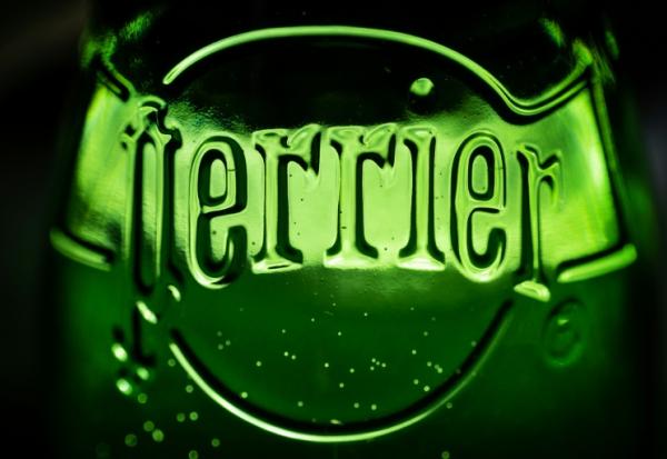 Les ventes de Perrier sous l'appellation "eau minérale naturelle" devront-elles être suspendues le temps que Nestlé Waters obtienne une nouvelle autorisation pour exploiter ses forages ?