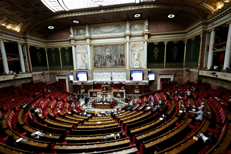 L'hémicycle de l'Assemblée nationale quasiment vide pour le débat sur la loi Duplomb, le 11 février 2026
