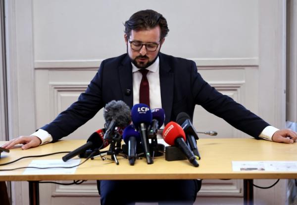 Le député socialiste Philippe Brun s'exprime lors d'une conférence de presse à l'Assemblée nationale le 16 septembre 2026 à Paris 