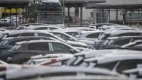 Des véhicules sur un site Stellantis, à Sausheim (Haut-Rhin), le 2 juin 2026
