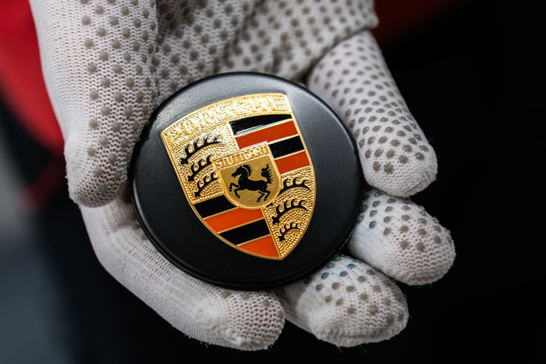 le logo Porsche, Stuttgart - Zuffenhausen, mars 2025 