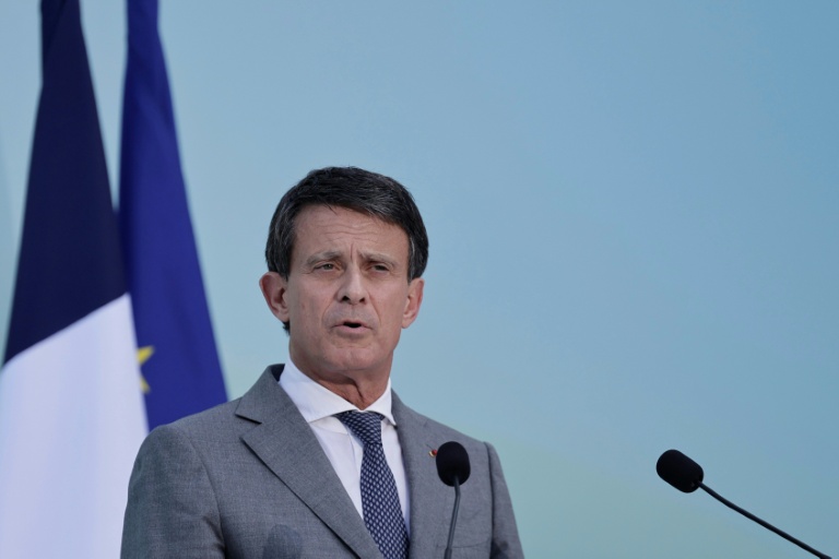 Le ministre des Outre-mer, Manuel Valls, à Paris le 10 juillet 2025