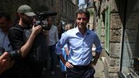 Le secrétaire général de Renaissance Gabriel Attal en déplacement à Landerneau, dans le Finistère, le 23 juillet 2026
