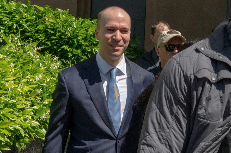 Greg Brockman, président d'OpenAI à la sortie du tribunal fédéral d'Oackland, le 29 avril 2026 en Californie
