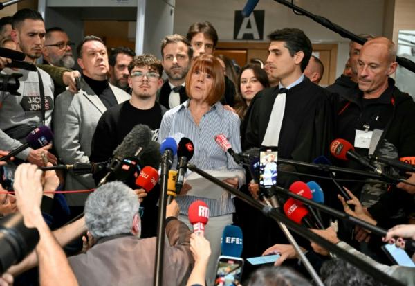 Gisèle Pelicot s'adresse à la presse le 19 décembre 2024 à Avignon après que la cour d'assises a rendu son verdict dans le procès des viols de Mazan 