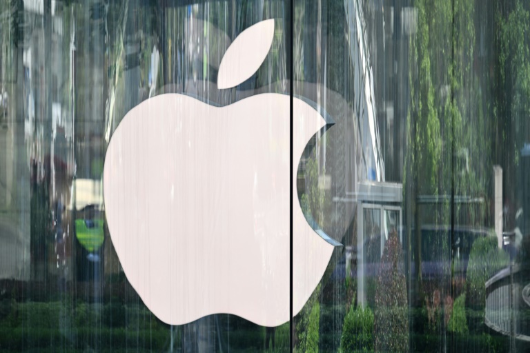 Le Conseil d'État a rejeté le recours d'Apple concernant une amende de huit millions d'euros pour avoir imposé des traceurs publicitaires à ses utilisateurs en France, sans leur consentement explicite