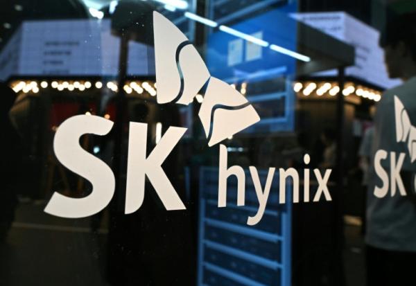 Le géant sud-coréen des puces mémoire SK hynix a fixé vendredi le prix de ses actions qui vont être introduites plus tard dans la journée à Wall Street
