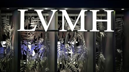 Rachat de Challenges par LVMH: syndicats et RSF en appellent au Conseil d'Etat 