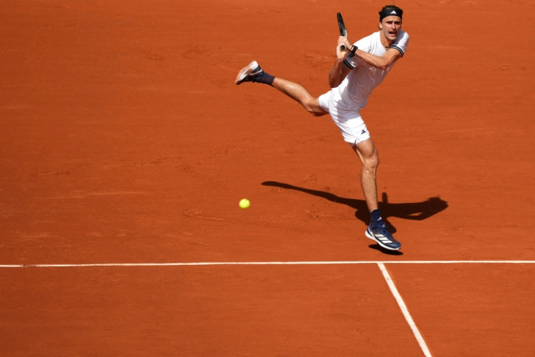 L'Allemand Alexander Zverev, N.3 mondial, au 1er tour de Roland-Garros contre le Français Benjamin Bonzi le 24 mai 2026 à Paris