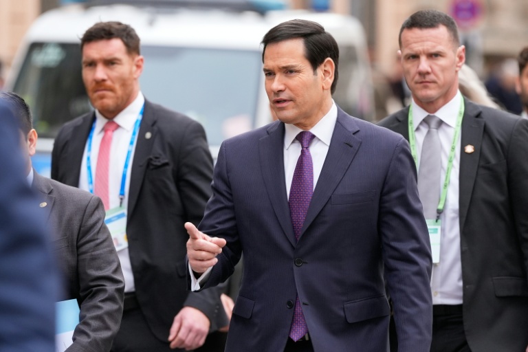 Le secrétaire d'Etat américain Marco Rubio se rend à une réunion des ministres des Affaires étrangères du G7 en marge de la Conférence de Munich sur la sécurité (MSC), en Allemagne, le 14 février 2026