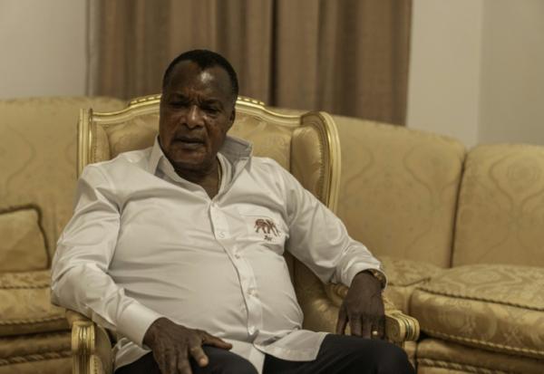 Le président du Congo, Denis Sassou Nguesso, lors d'un entretien avec l'AFP à Dolisie, au Congo, le 1er mars 2026