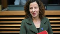 La commissaire européenne aux Affaires sociales Roxana Minzatu annonce mardi des propositions pour faciliter la mobilité des travailleurs dans l'Union européenne, Strasbourg, le 15 septembre 2026