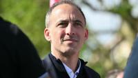 Le chef de Place publique et député européen Raphaël Glucksmann participe à une manifestation à Rouen, à l'occasion de la Fête du Travail, le 1er mai 2026