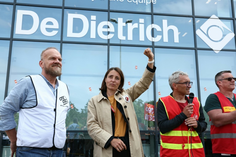 La secrétaire générale de la CGT Sophie Binet lors d'un rassemblement en soutien aux salariés du chauffagiste BDR Thermea, à Mertzwiller (Bas-Rhin), le 5 juin 2025