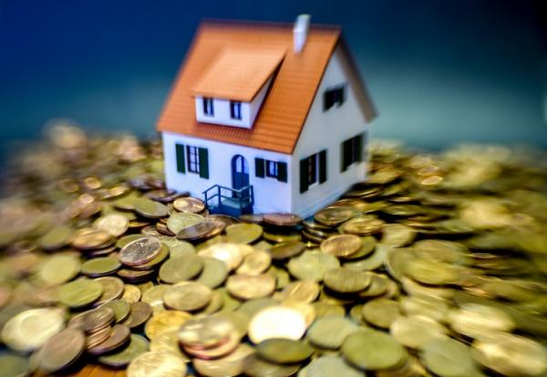 Le gouvernement a promis de faire "un point d'étape" dans "quelques mois" de l'augmentation de la taxe foncière