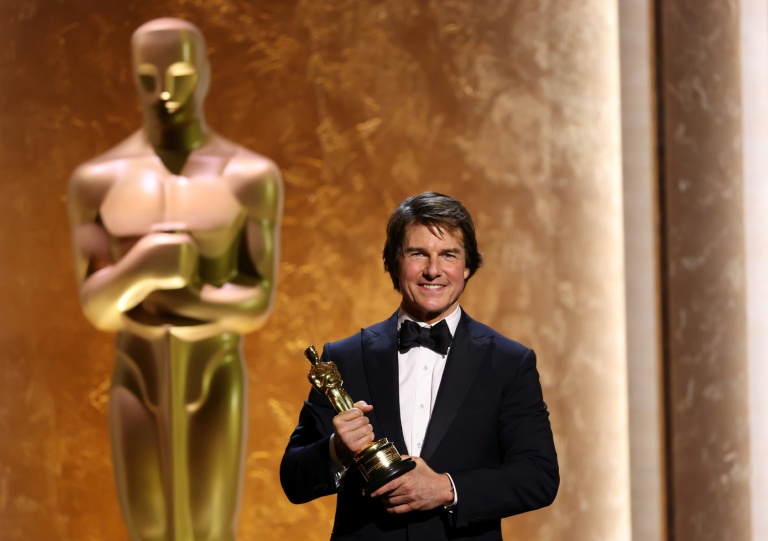 L'acteur américain Tom Cruise reçoit un Oscar d'honneur pour l'ensemble de sa carrière à Hollywood le 16 novembre 2025