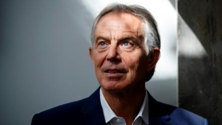Tony Blair lors d'une interview donné à l'AFP à Londres le 17 juillet 2018
