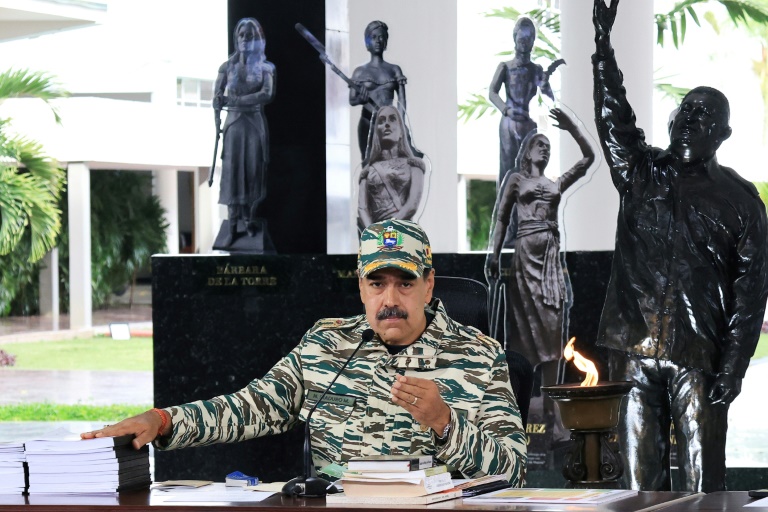 Le président vénézuélien Nicolas Maduro lors d'une réunion avec le haut commandement militaire à Caracas, au Venezuela, le 5 septembre 2025