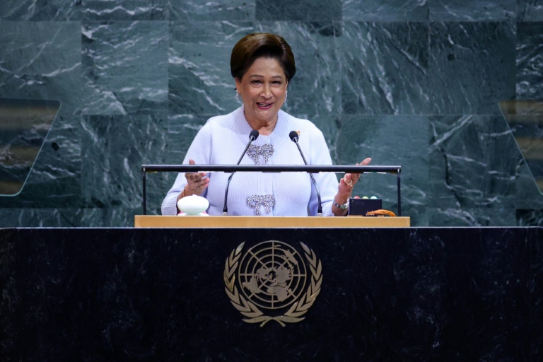 La Première ministre de Trinité-et-Tobago, Kamla Persad-Bissessar, à la tribune de l'ONU, le 26 septembre 2025 à New York