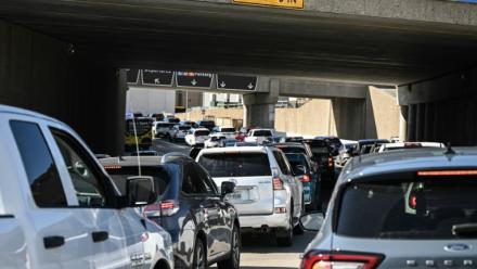 Sur une autoroute du Texas en novembre 2025